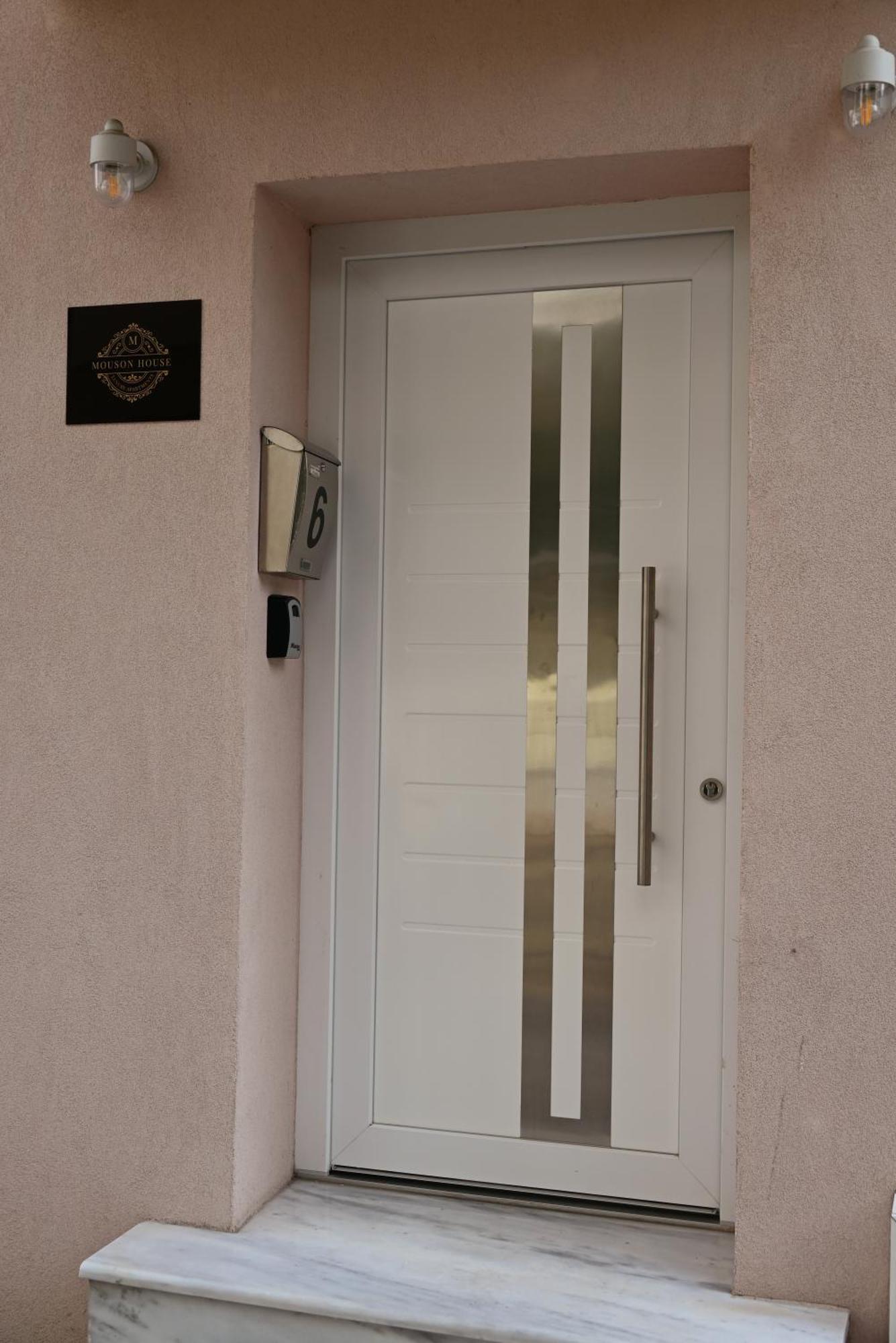 Mouson Luxury Suite With Free Private Parking Cavala Exterior foto