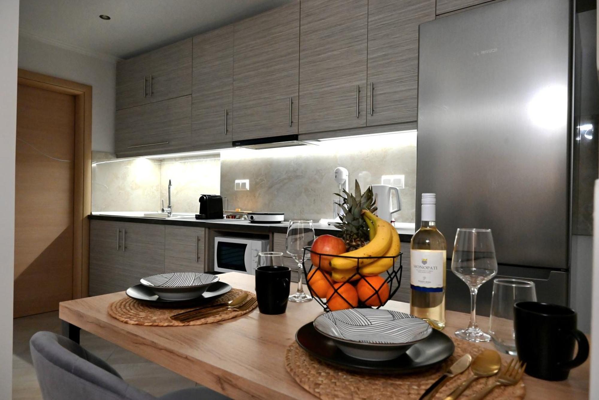 Mouson Luxury Suite With Free Private Parking Cavala Exterior foto