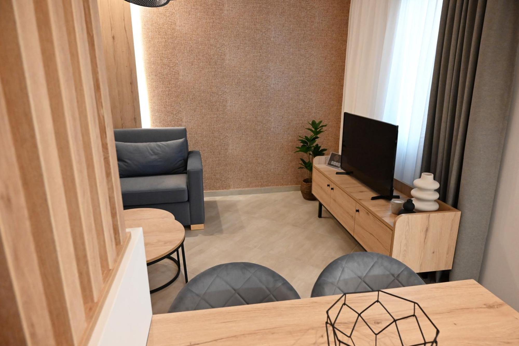 Mouson Luxury Suite With Free Private Parking Cavala Exterior foto