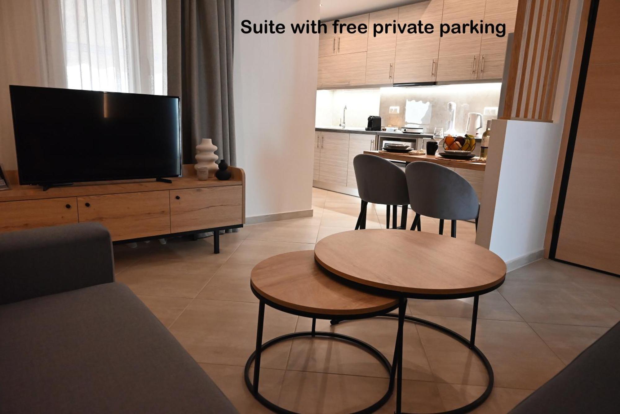Mouson Luxury Suite With Free Private Parking Cavala Exterior foto