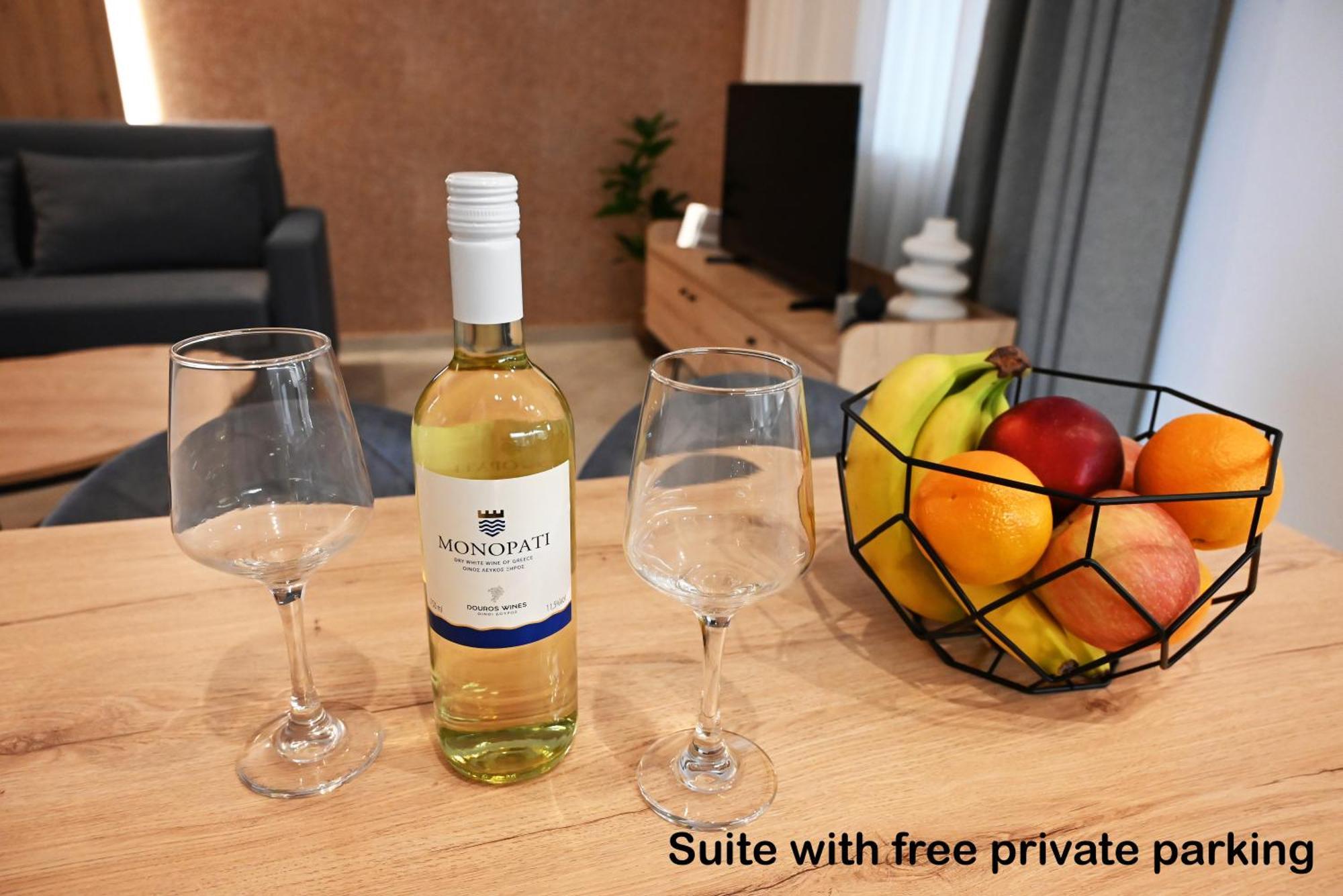 Mouson Luxury Suite With Free Private Parking Cavala Exterior foto
